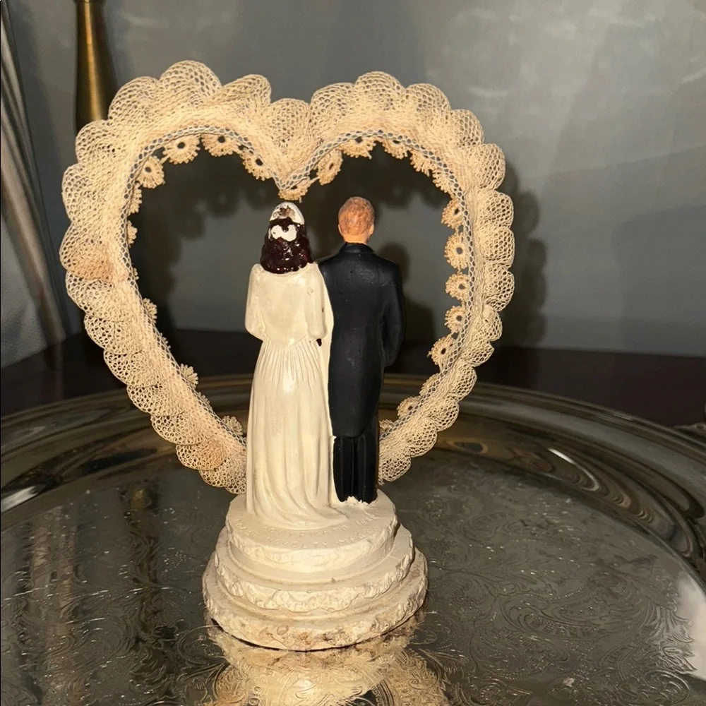 Elegant Vintage Wedding Cake Topper